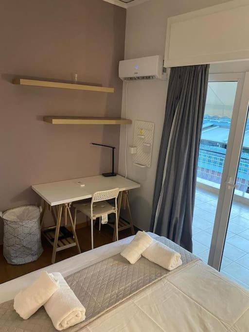 Ferienwohnung Pent House With Terrace Piräus Exterior foto
